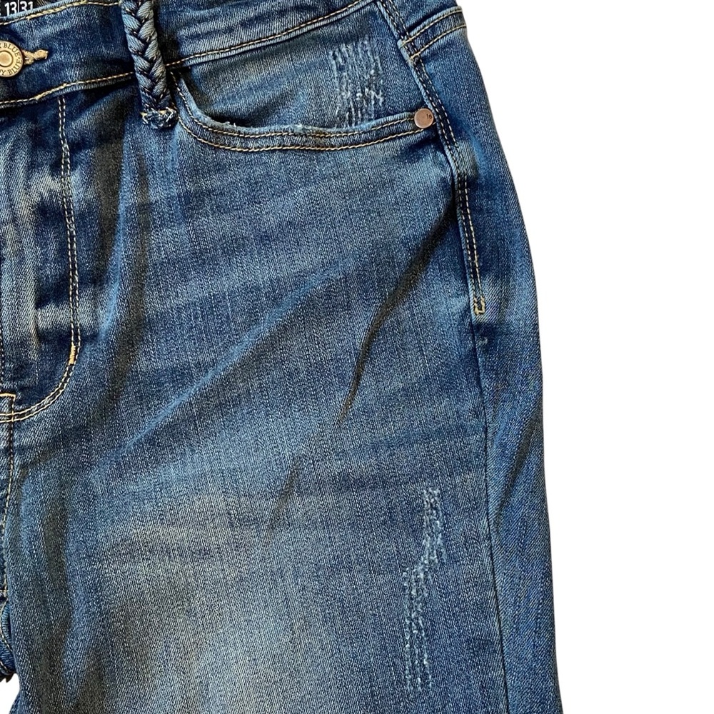 JUDY BLUE Slim Boot Cut Jeans Braided Belt Loops Lightly Distressed Womens 13/31 - Picture 4 of 14